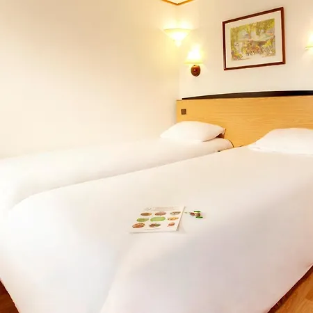 ホテル Campanile 3*