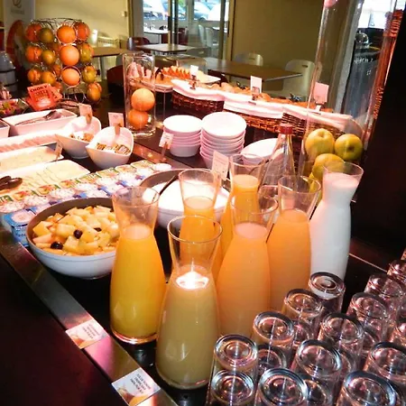 מלון Campanile מנוסק