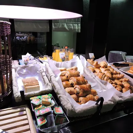 Hotel Campanile 3*