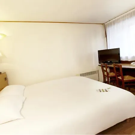 Campanile Hotell 3*